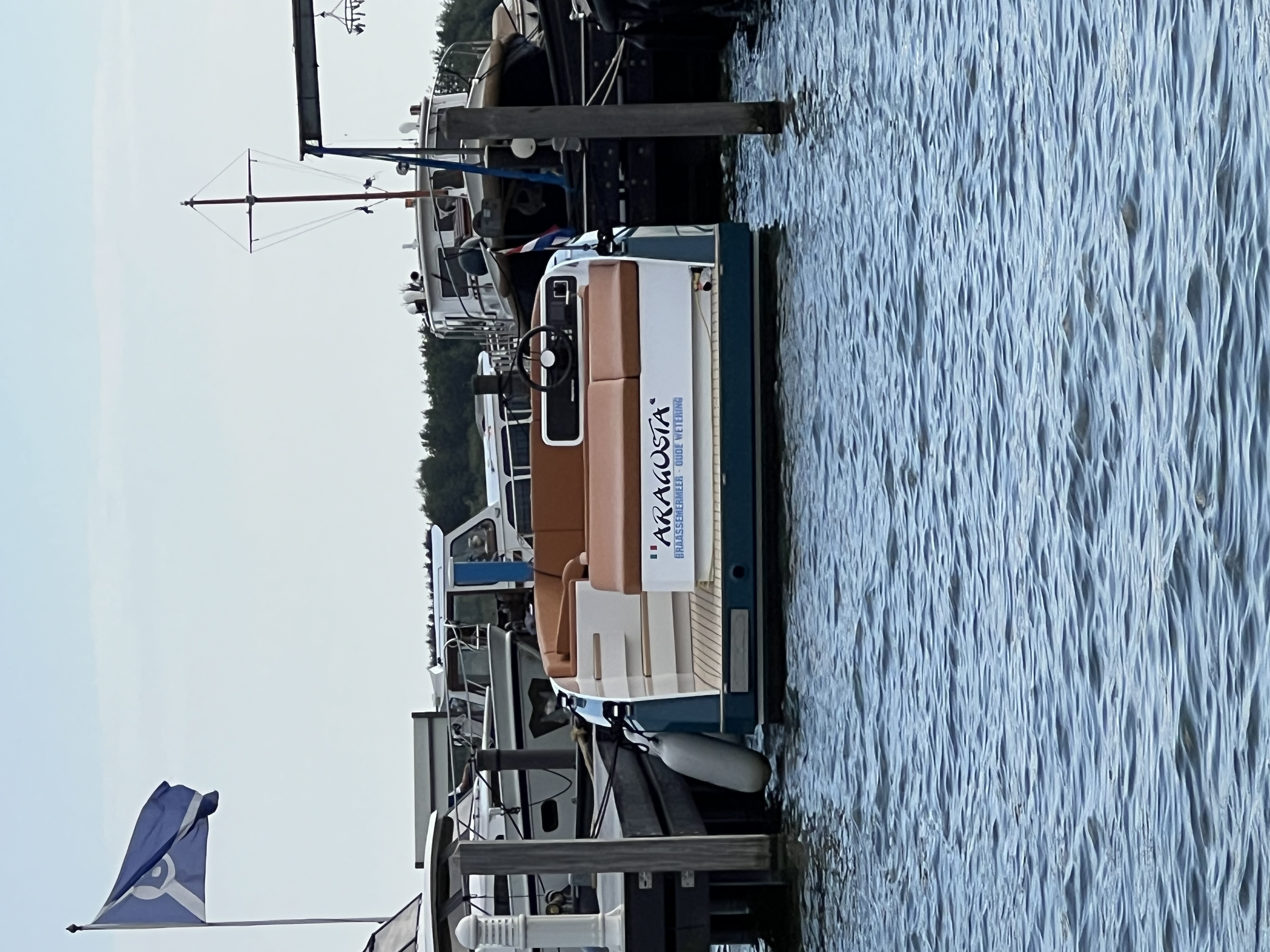 Aragosta — naam op de spiegel van de Sognareyachts demonstratieboot