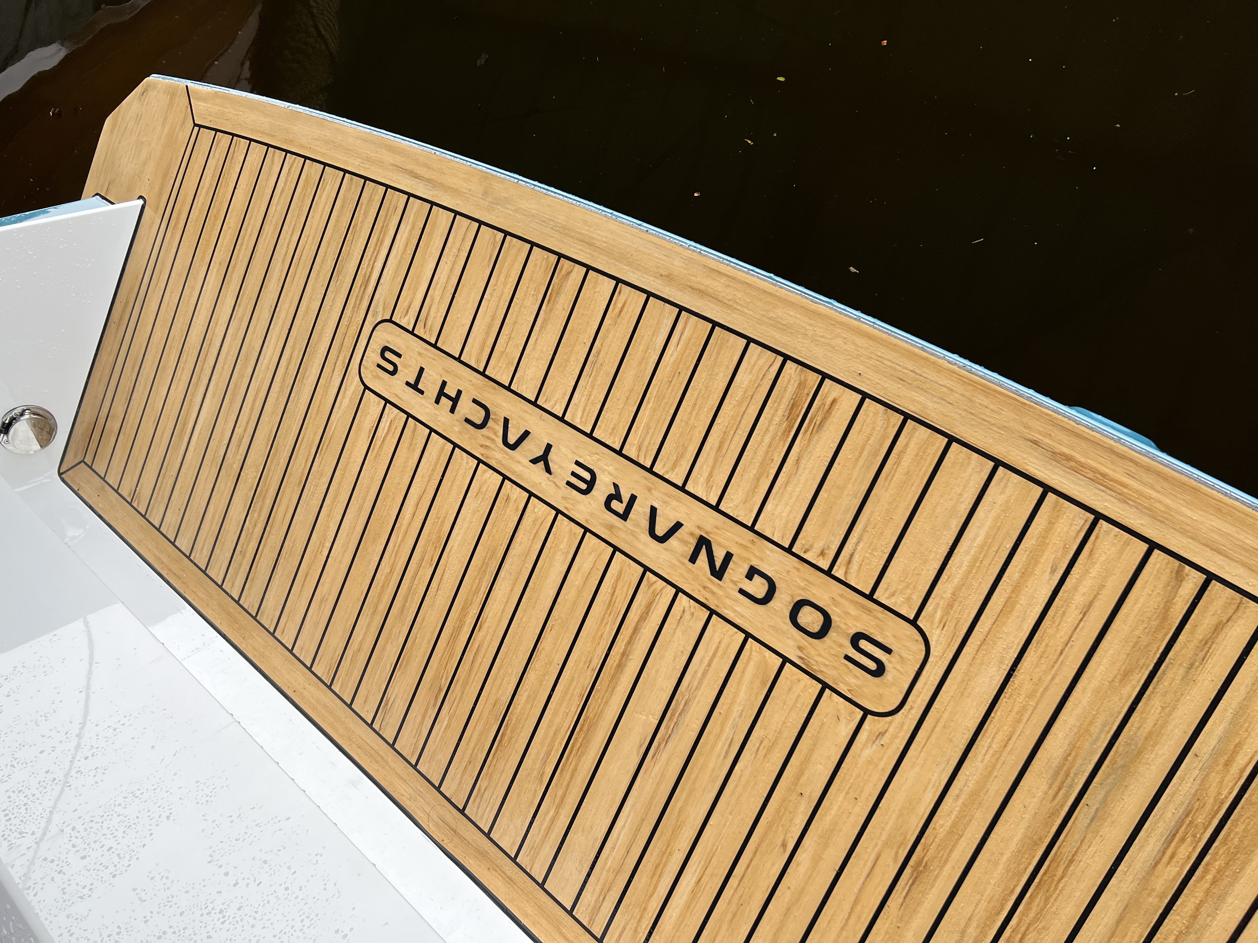 Flexiteek vloer — afgewerkt dek